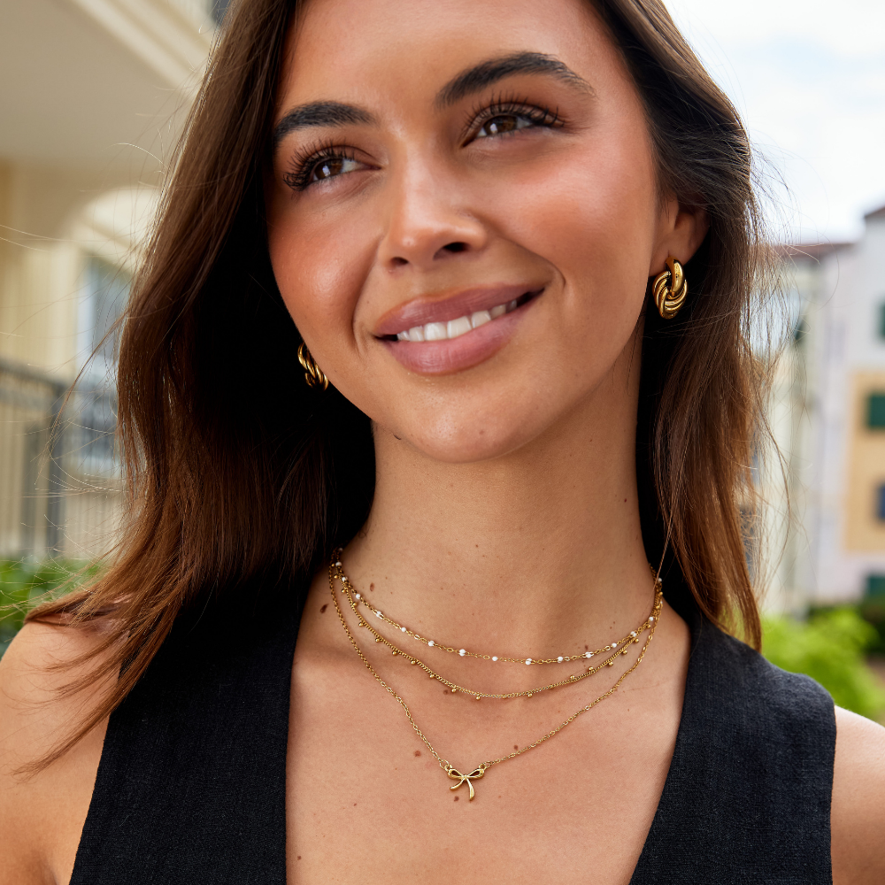 Bright White Pearl Necklace