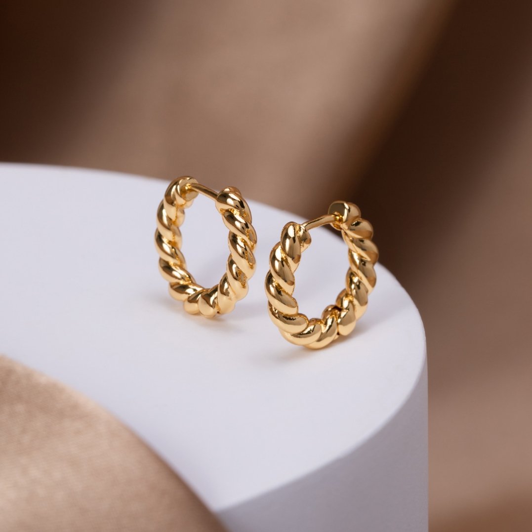 Luna Guld Twist Örhängen
