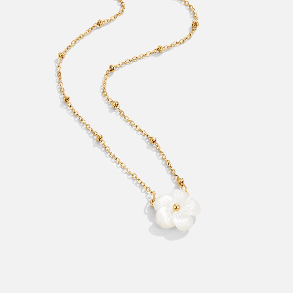 Majestic Flower Necklace