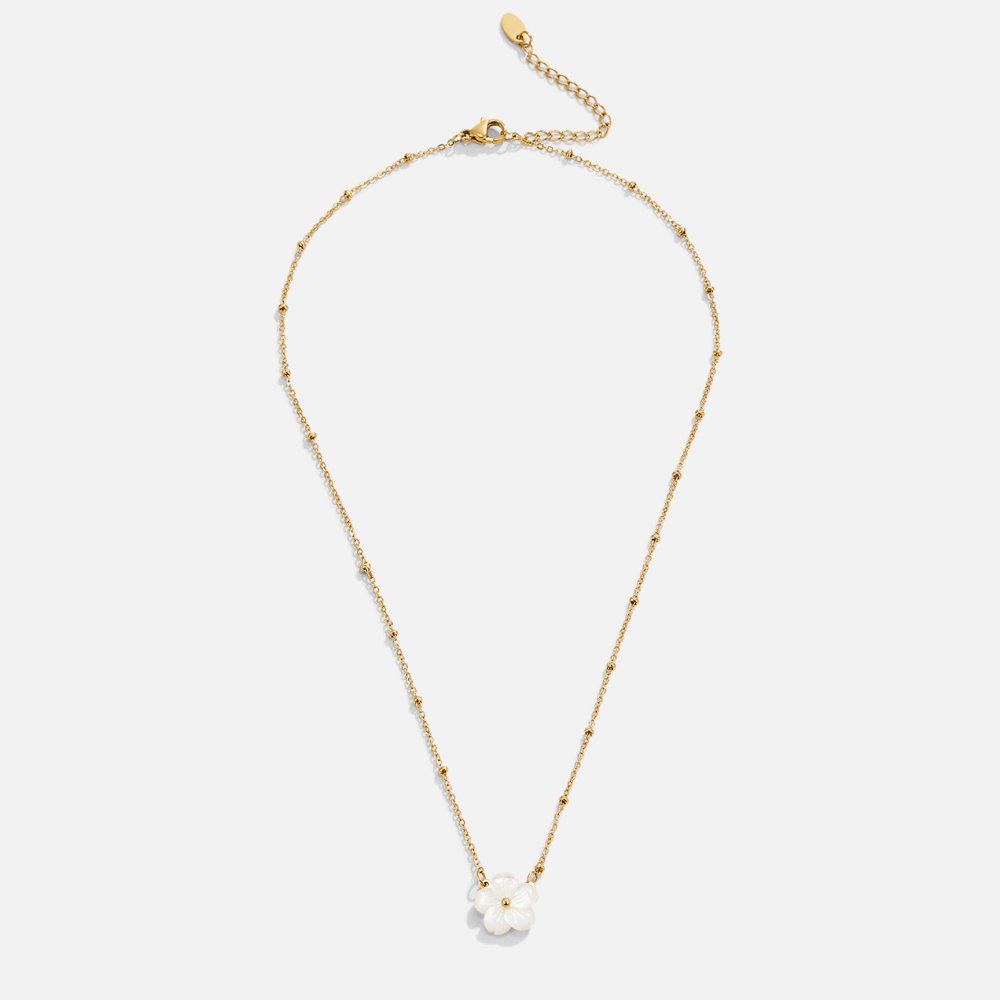 Majestic Flower Necklace